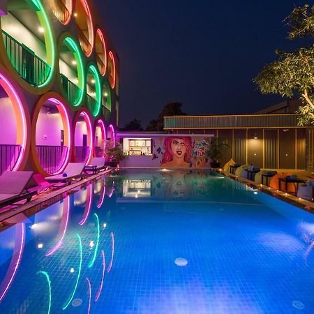 White Rabbit Hostel Siem Reap (Adults Only) Экстерьер фото
