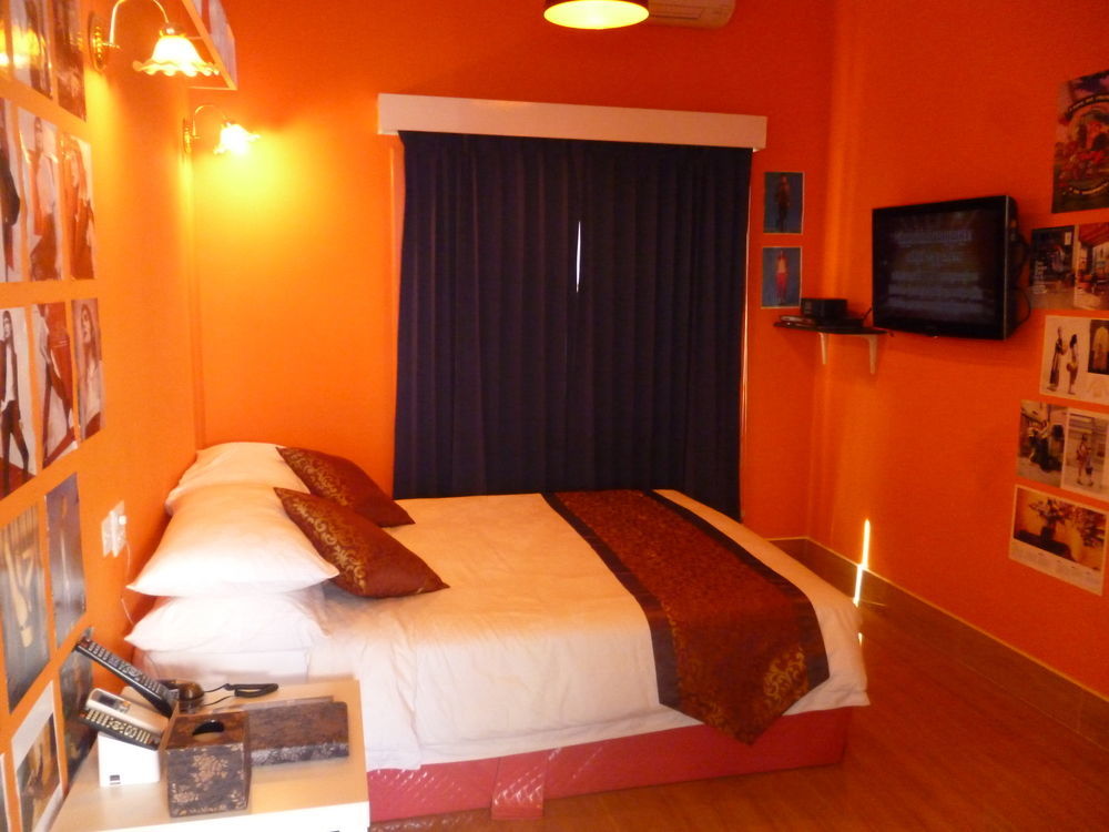 White Rabbit Hostel Siem Reap (Adults Only) Экстерьер фото