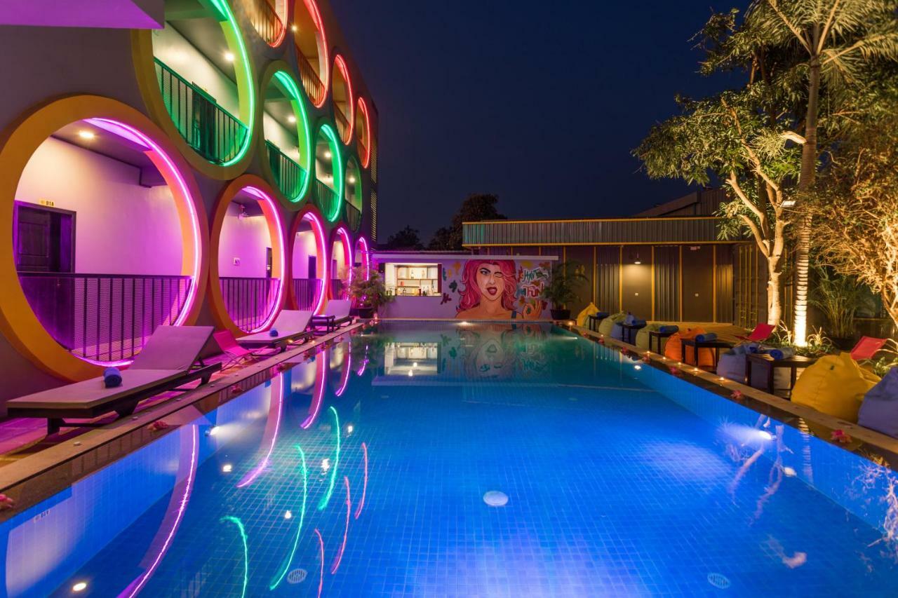 White Rabbit Hostel Siem Reap (Adults Only) Экстерьер фото