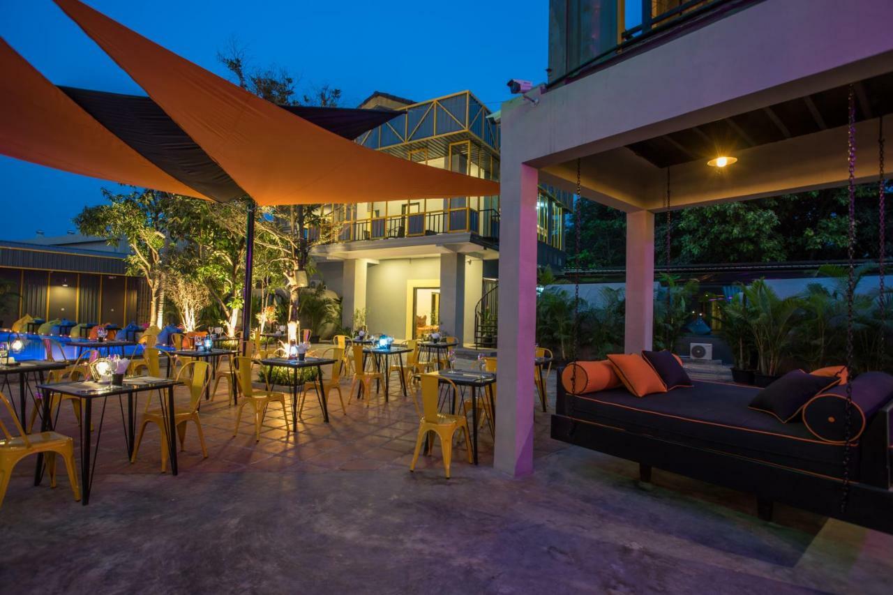 White Rabbit Hostel Siem Reap (Adults Only) Экстерьер фото