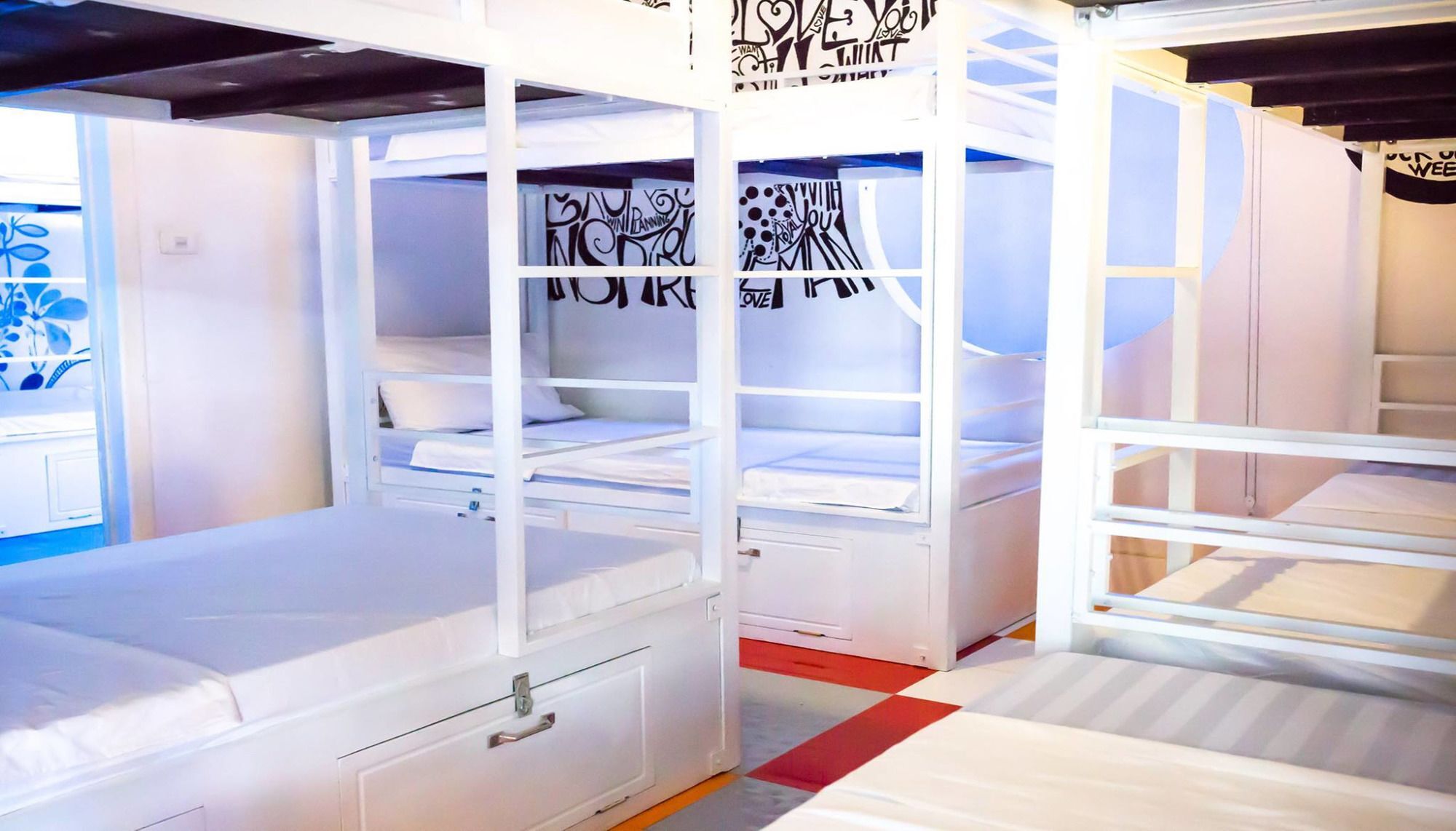 White Rabbit Hostel Siem Reap (Adults Only) Экстерьер фото